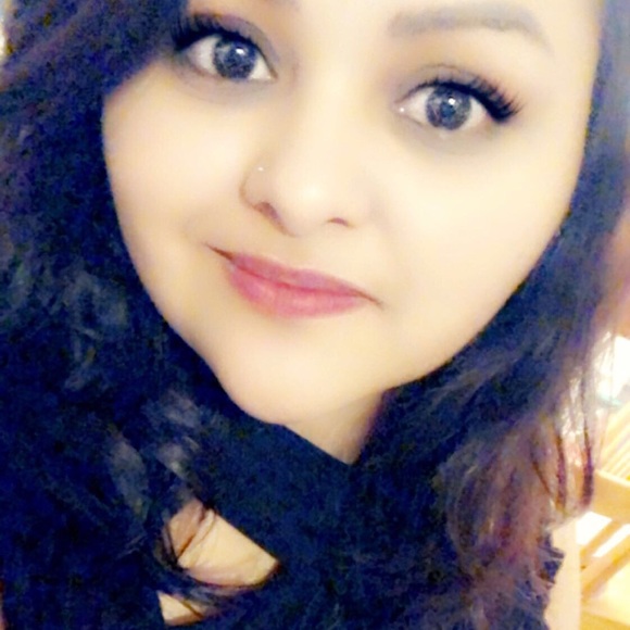 Meet your Posher, Rocio - Picture 2 of 2